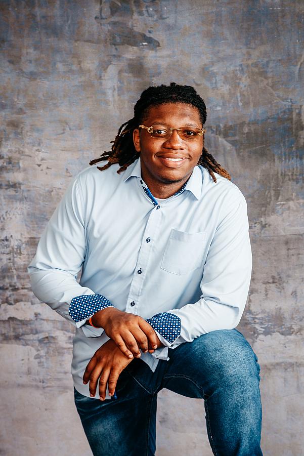 SWAINSBORO HIGH AND BRENTWOOD ONLY | STUDIO SENIOR PORTRAITS | 98585BrownIsiah-018.jpg