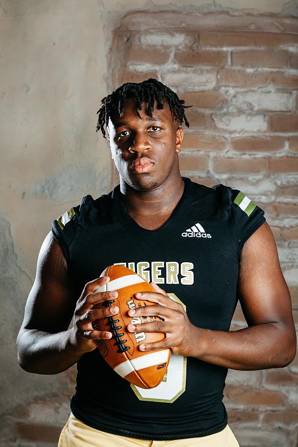 SWAINSBORO HIGH AND BRENTWOOD ONLY | STUDIO SENIOR PORTRAITS | 91508StewardJerrod-035.jpg