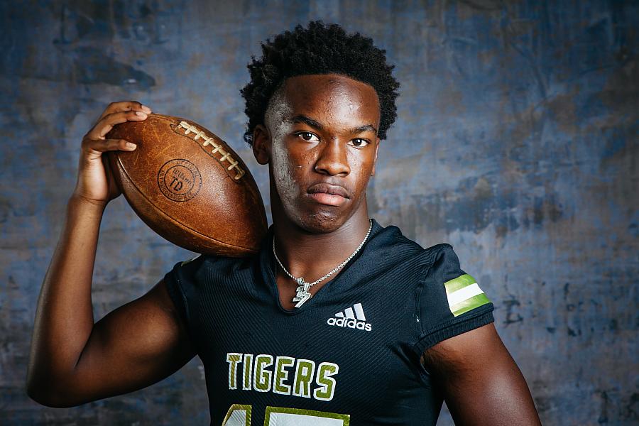 SWAINSBORO HIGH AND BRENTWOOD ONLY | STUDIO SENIOR PORTRAITS | 92313WebbLaMarqus-023.jpg