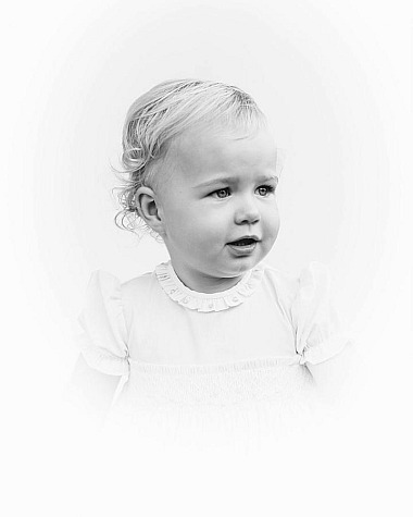 BOOK NOW | Heirloom Bust Portraits | SPRING 2025